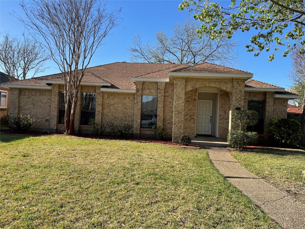 4518 Beaus Way Garland TX 75043