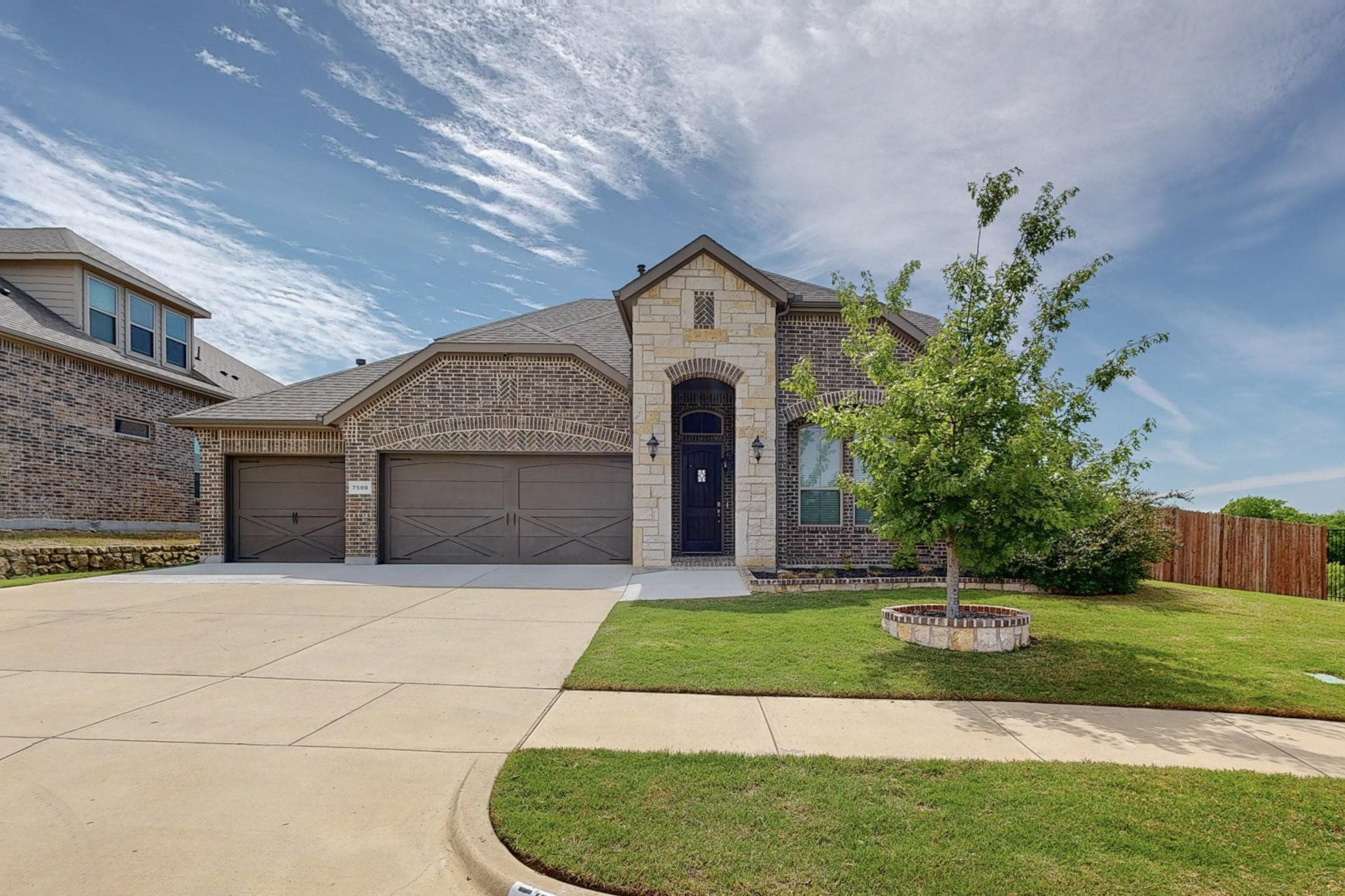 7500 Sweetwater Lane Arlington TX 76002