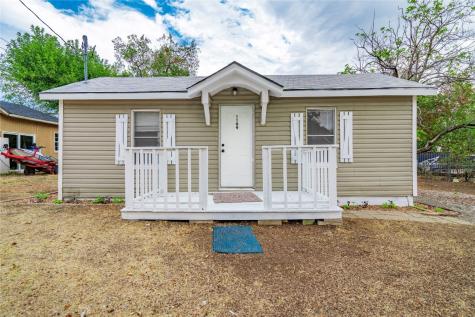 1109 N Mason Street Bowie TX 76230