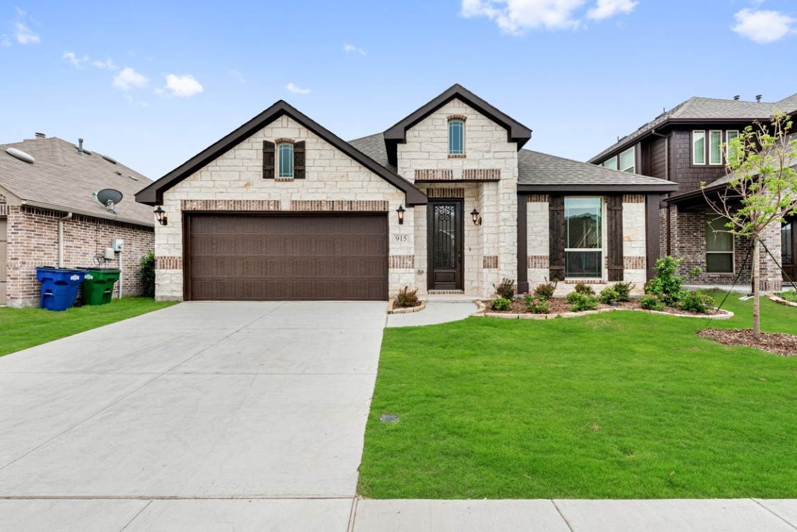 915 Honey Locust Drive Fate TX 75087