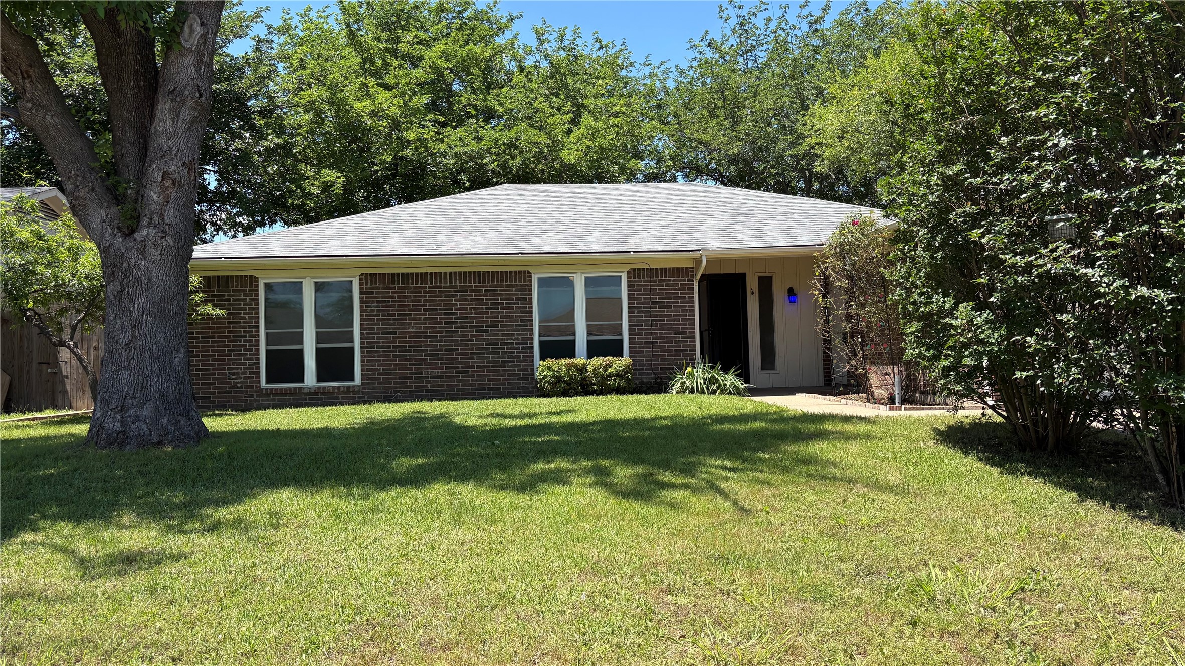400 Indian Crest Drive Saginaw TX 76179