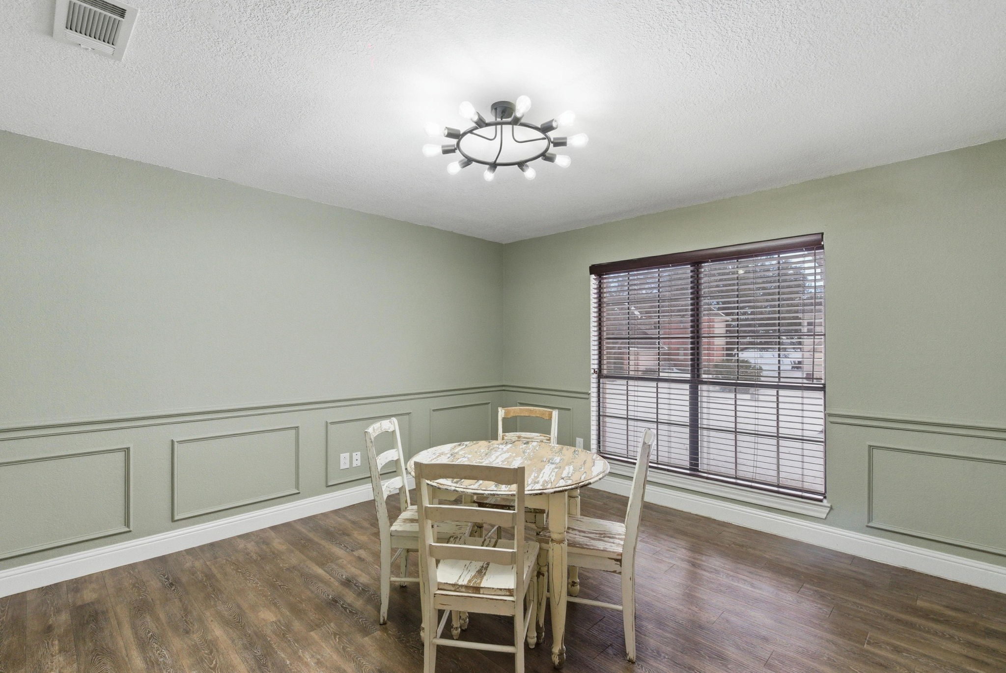 1936 Spinnaker Lane Azle TX 76020