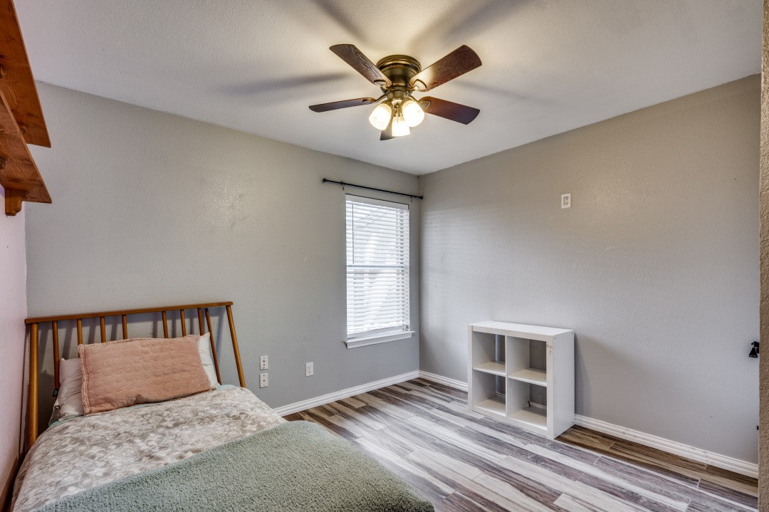 5005 Bradley Lane Arlington TX 76017