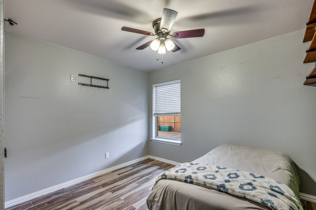 5005 Bradley Lane Arlington TX 76017