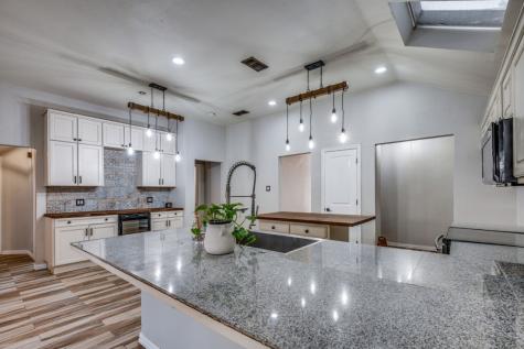 5005 Bradley Lane Arlington TX 76017