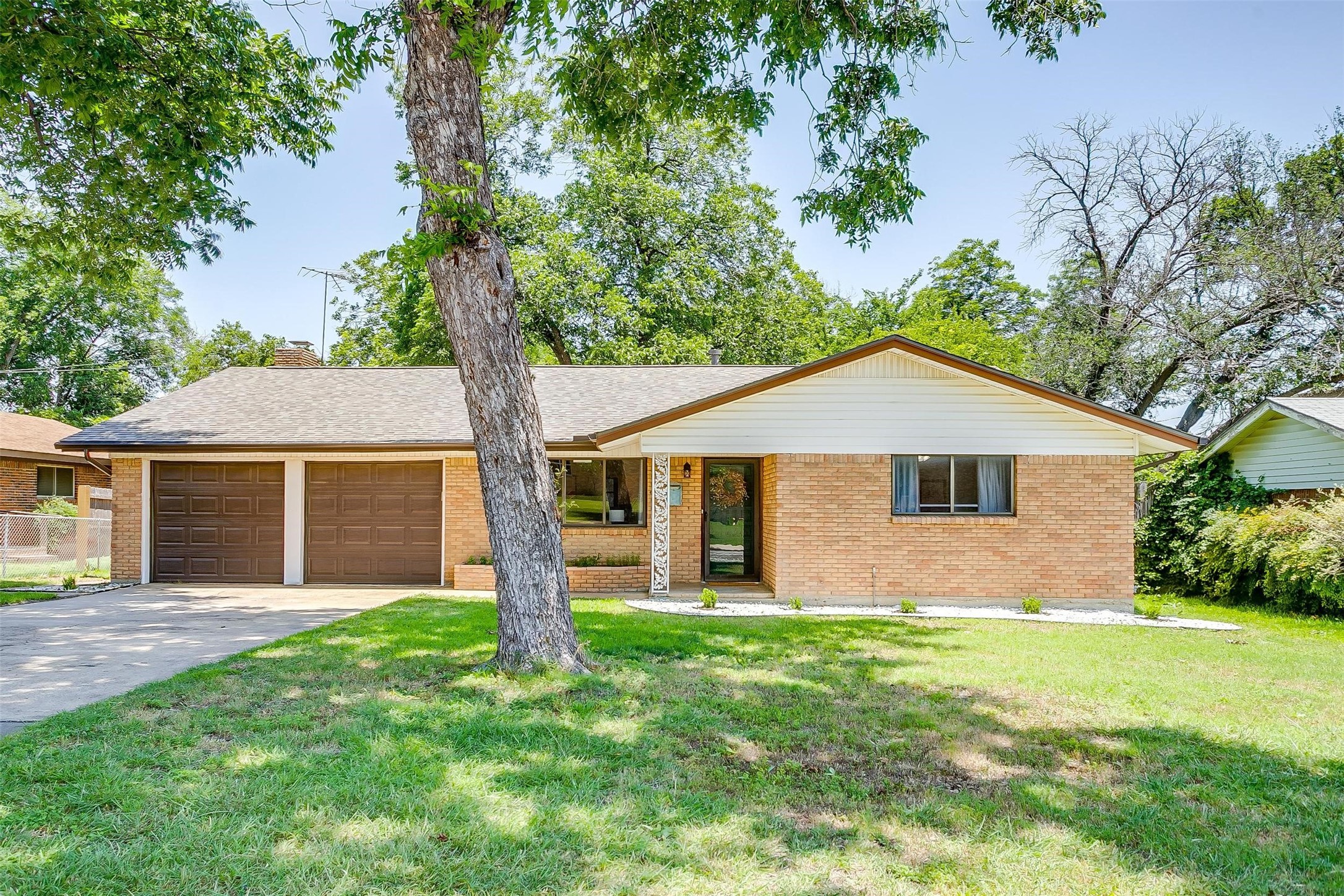 3621 Cimmaron Trail Fort Worth TX 76116
