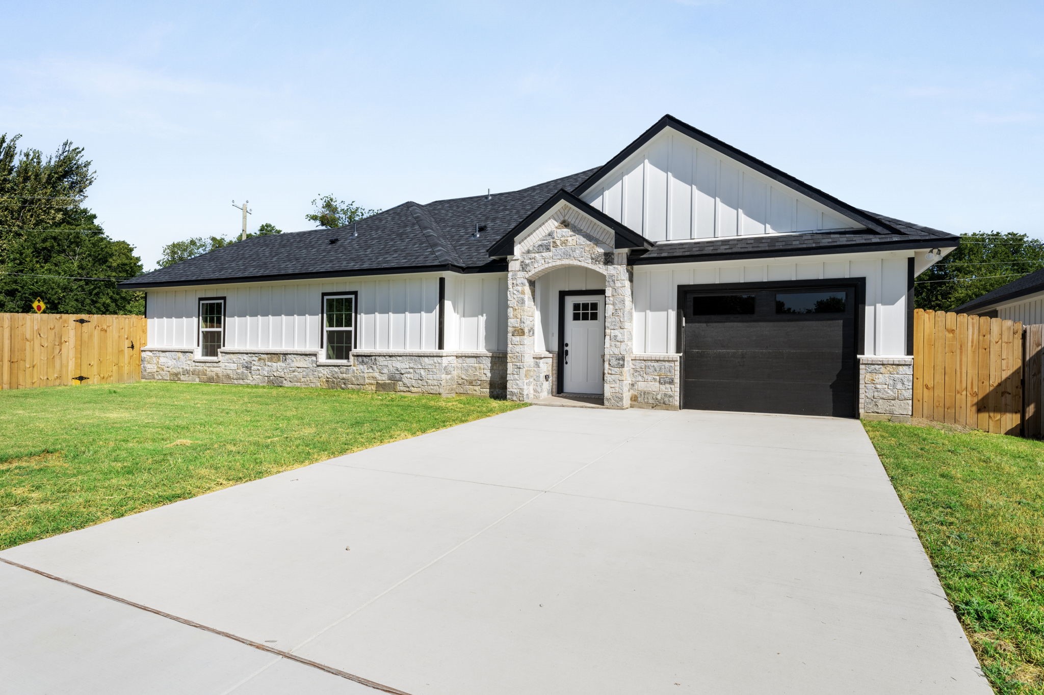 510 Washington Street Ennis TX 75119