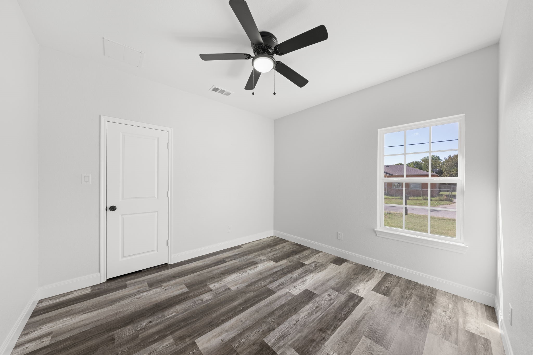 510 Washington Street Ennis TX 75119