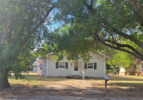 610 Williams Avenue Cleburne TX 76033