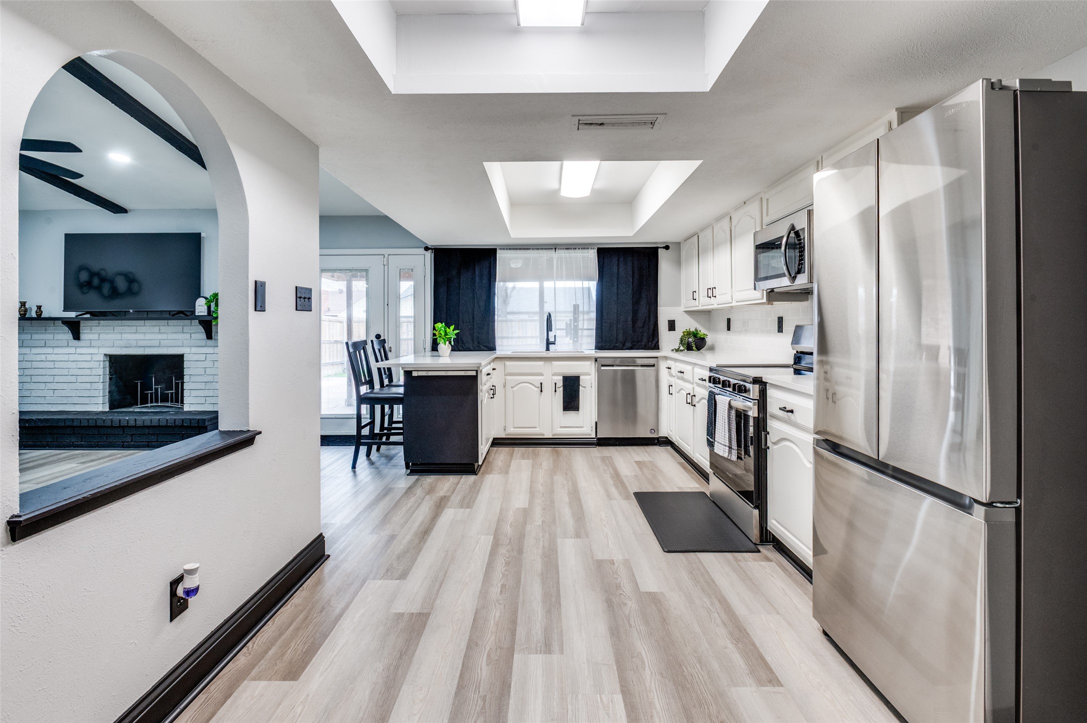 2034 Lewis Trail Grand Prairie TX 75052