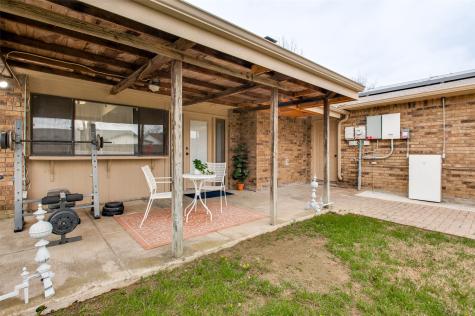 2034 Lewis Trail Grand Prairie TX 75052