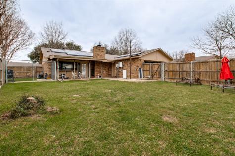 2034 Lewis Trail Grand Prairie TX 75052