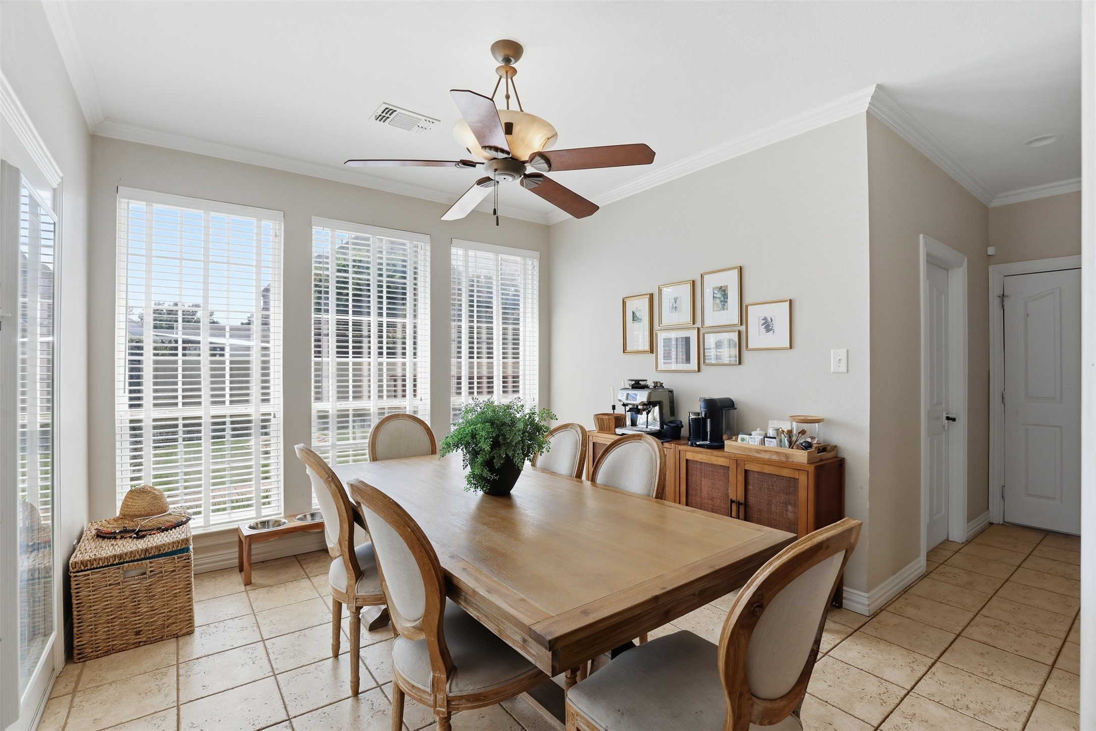 109 Palomino Shady Shores TX 76208
