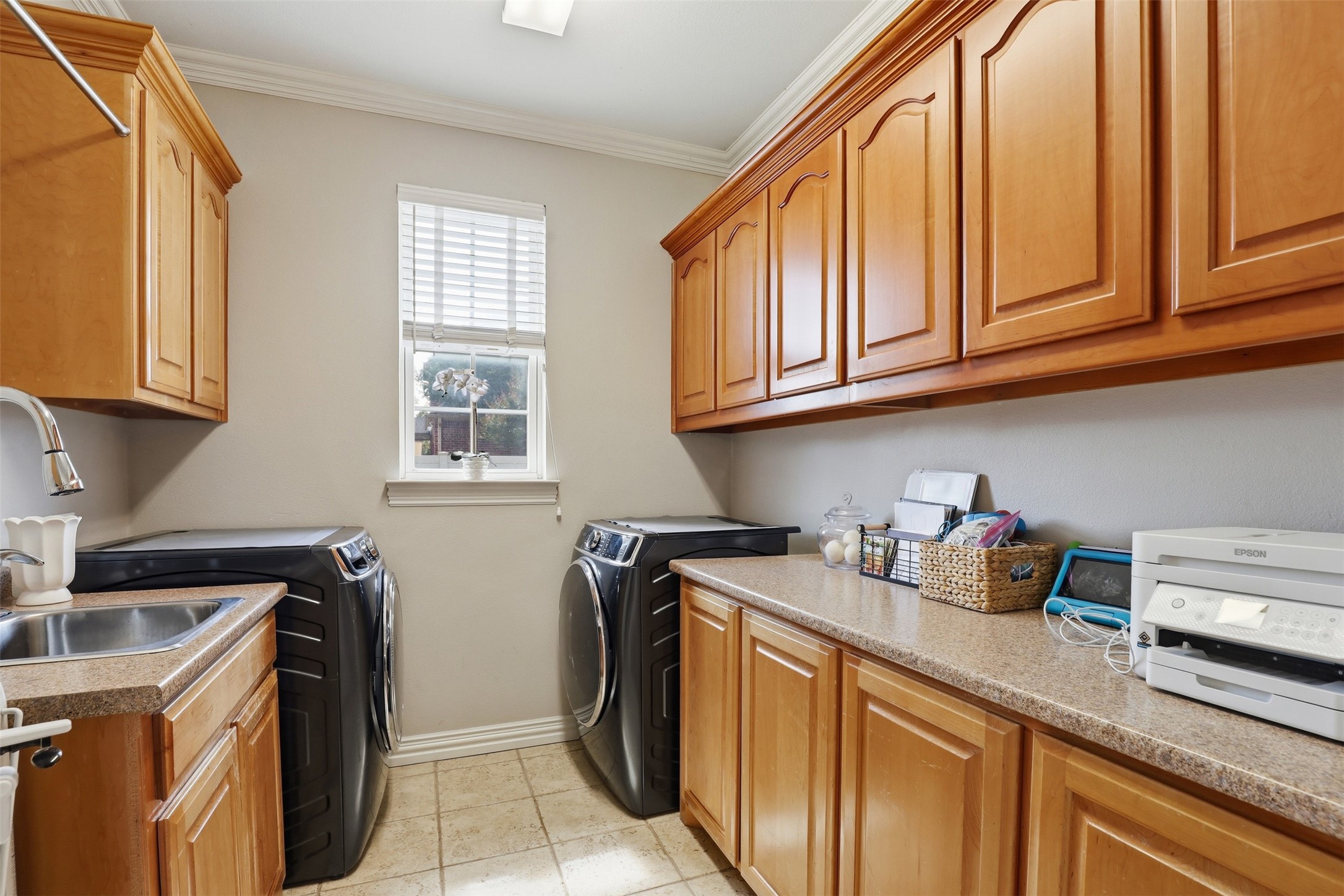 109 Palomino Shady Shores TX 76208