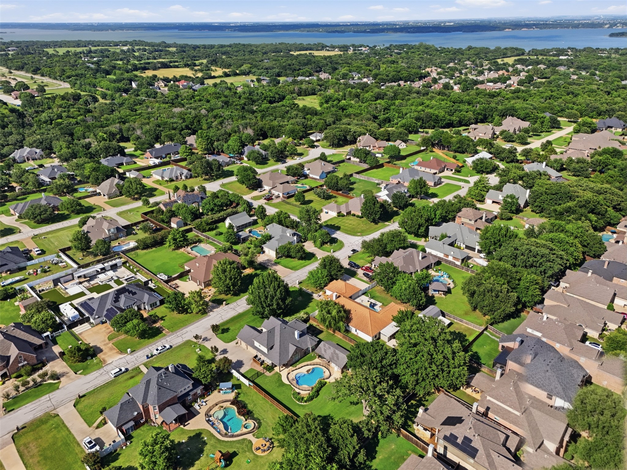 109 Palomino Shady Shores TX 76208