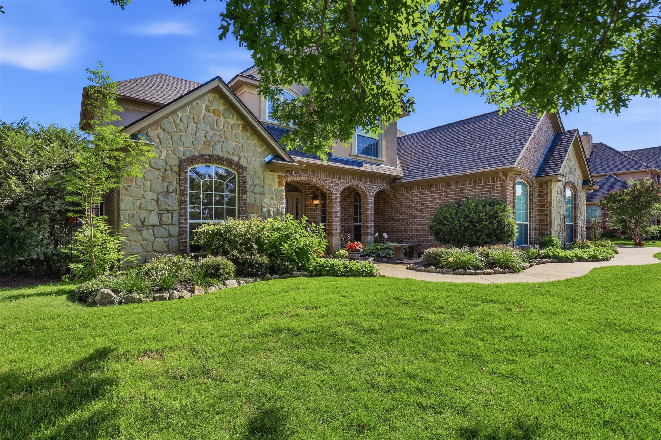 109 Palomino Shady Shores TX 76208