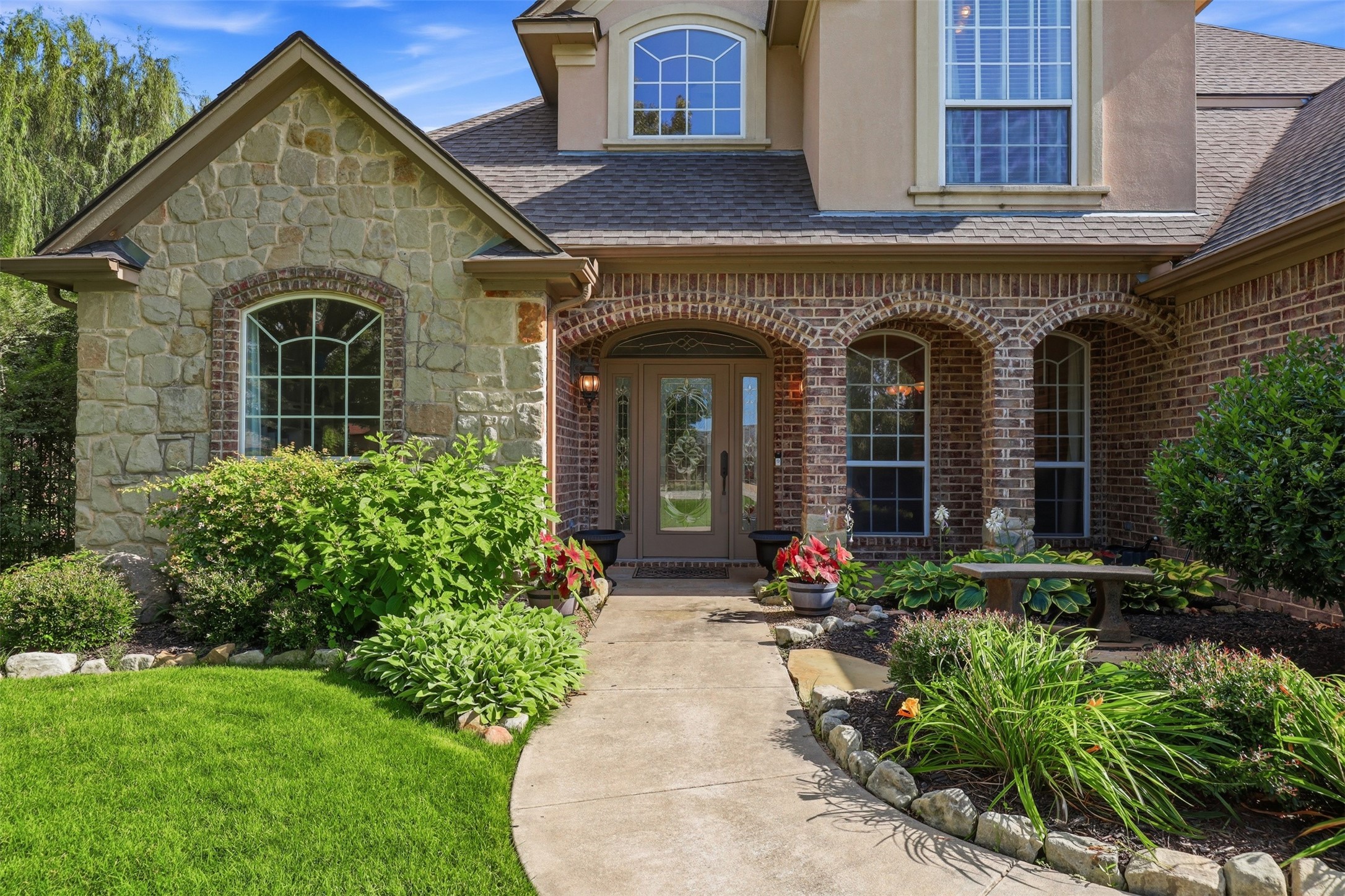 109 Palomino Shady Shores TX 76208