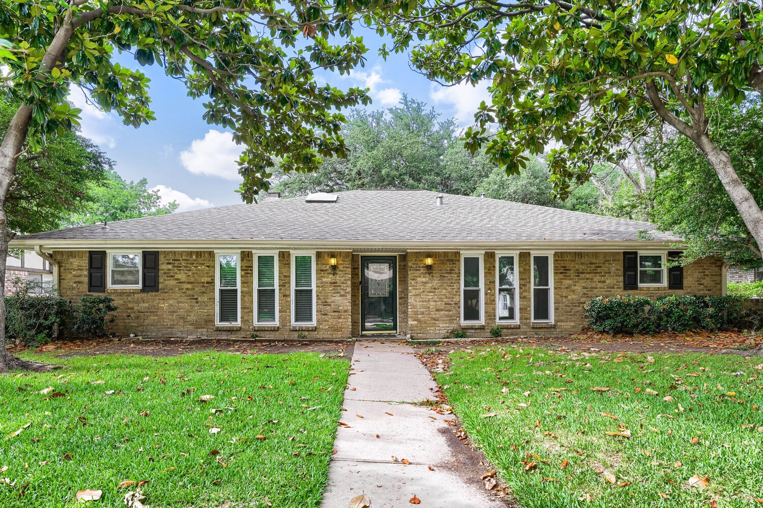 3201 Winchester Drive Plano TX 75075