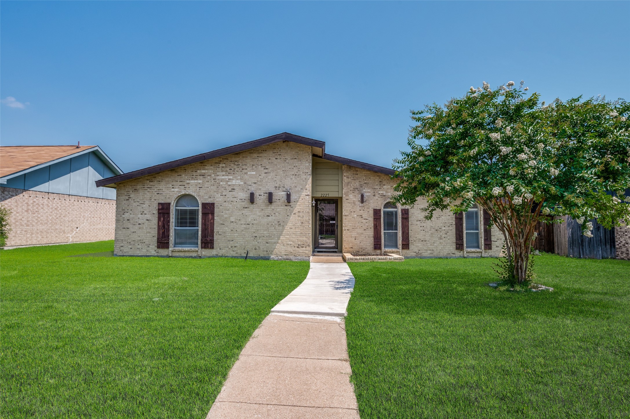 2225 Briarwood Drive Plano TX 75074