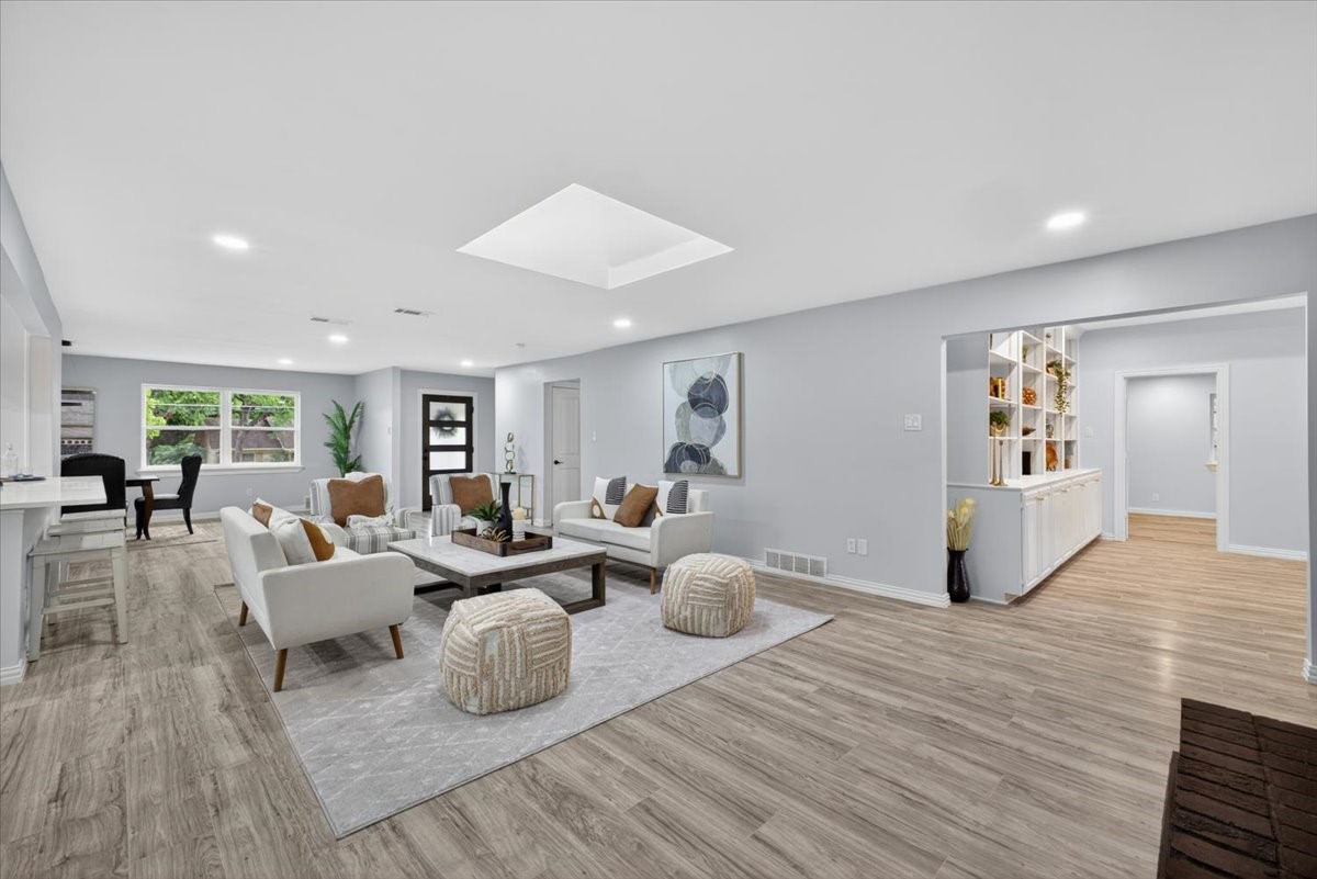 3330 Sharpview Lane Dallas TX 75228