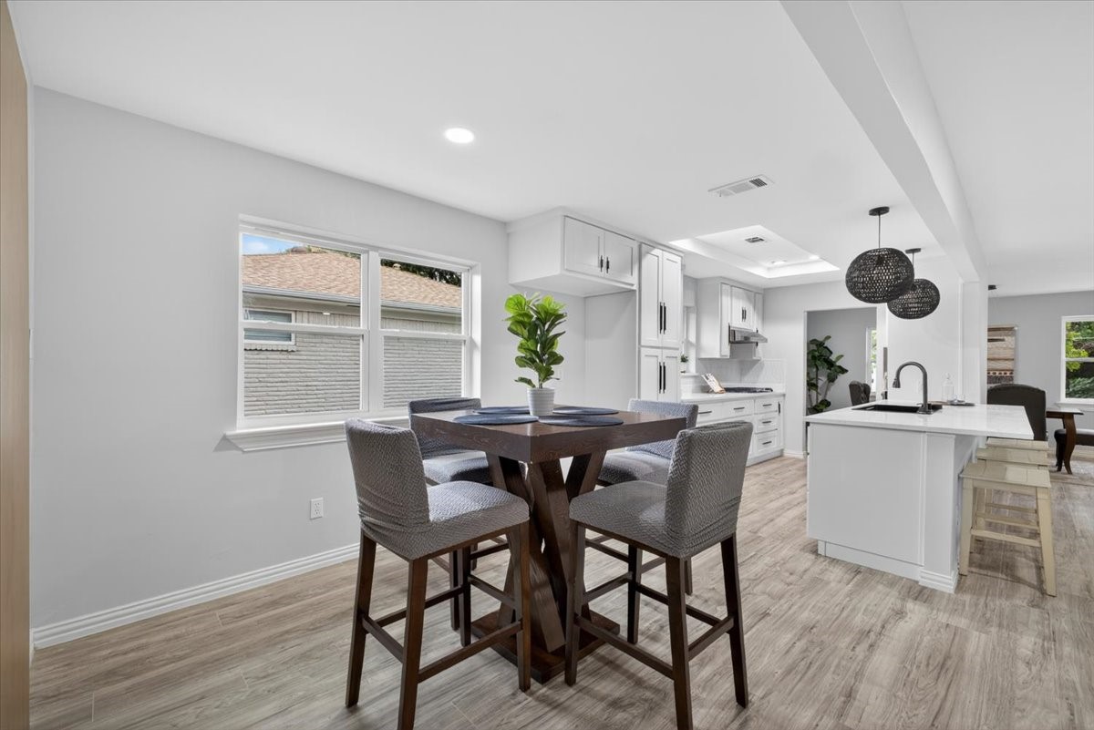 3330 Sharpview Lane Dallas TX 75228