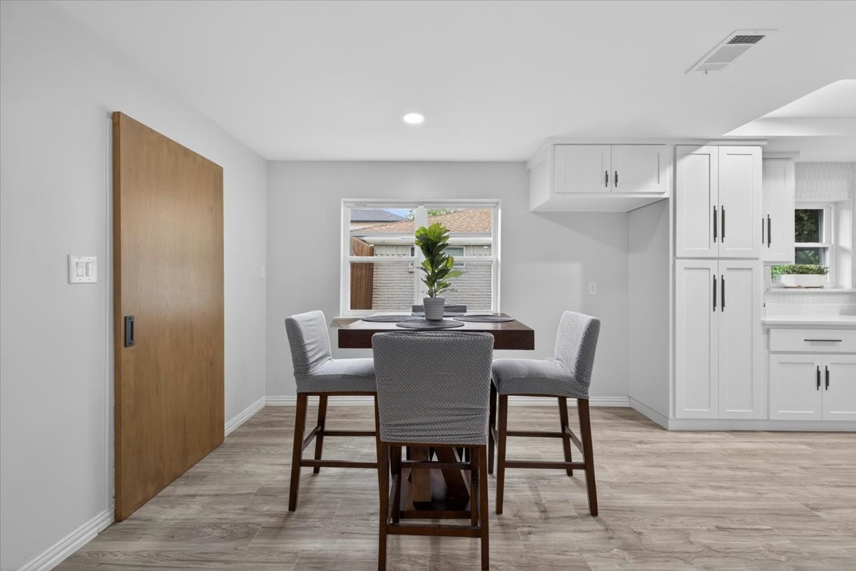 3330 Sharpview Lane Dallas TX 75228