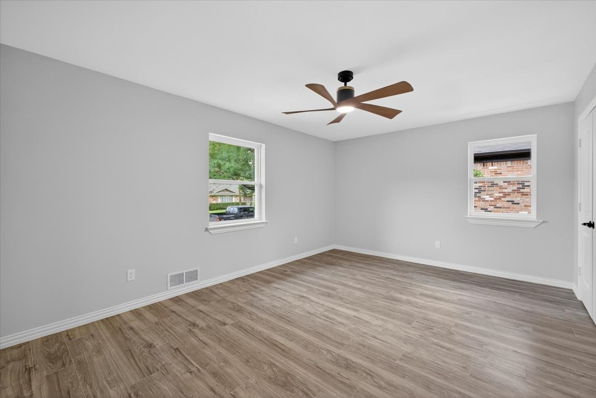 3330 Sharpview Lane Dallas TX 75228