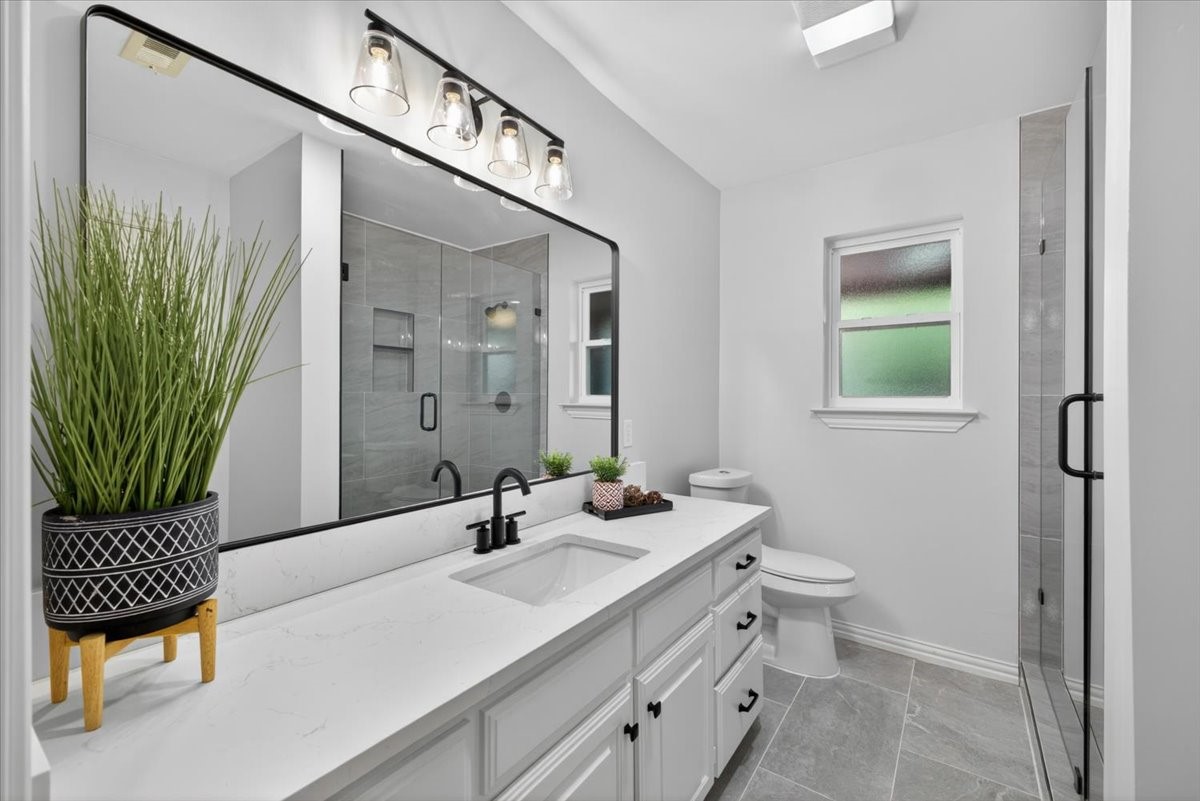 3330 Sharpview Lane Dallas TX 75228