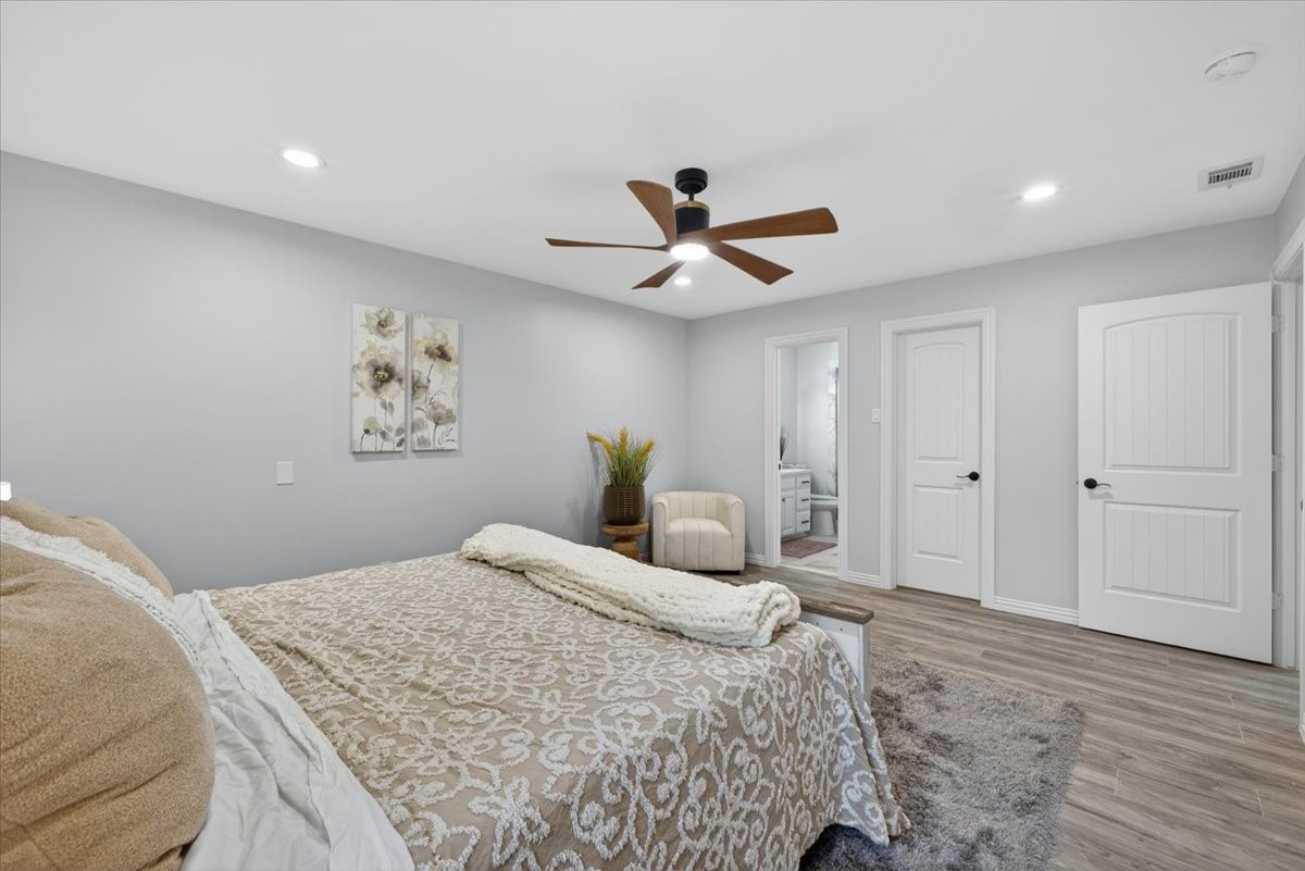 3330 Sharpview Lane Dallas TX 75228
