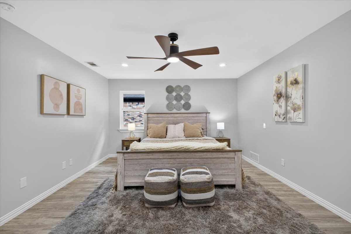 3330 Sharpview Lane Dallas TX 75228
