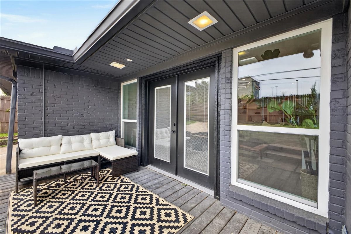 3330 Sharpview Lane Dallas TX 75228