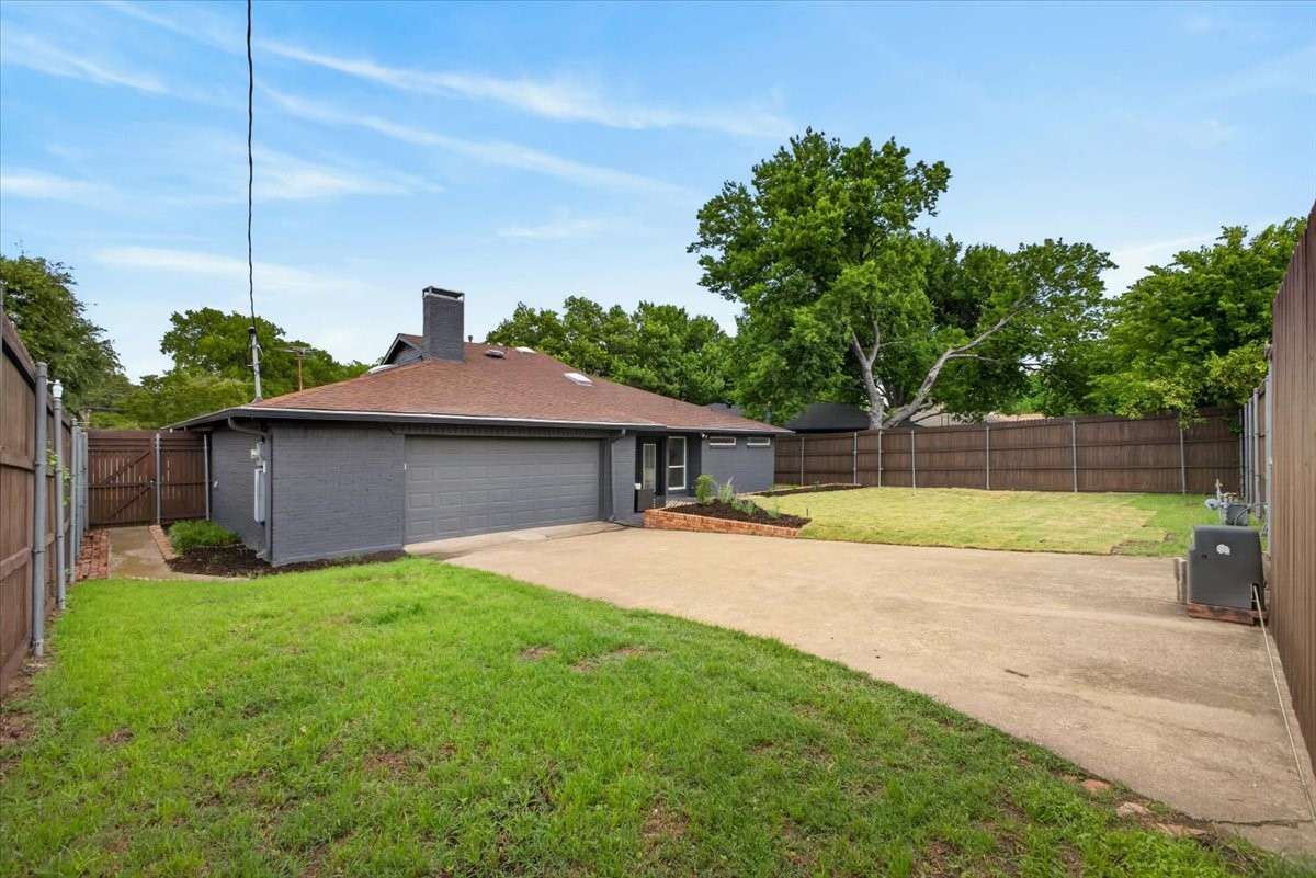3330 Sharpview Lane Dallas TX 75228