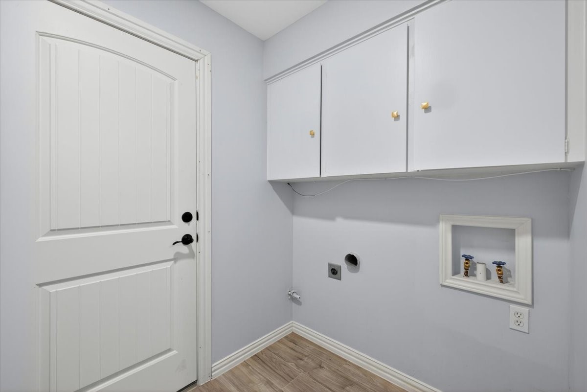 3330 Sharpview Lane Dallas TX 75228