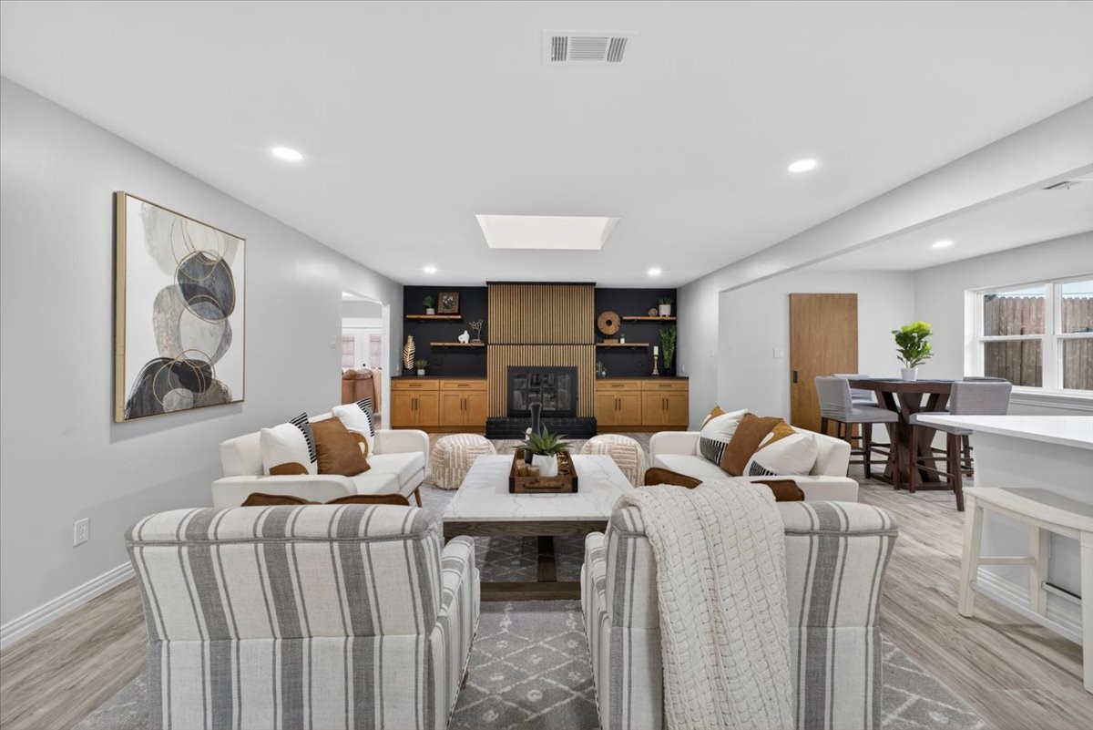 3330 Sharpview Lane Dallas TX 75228
