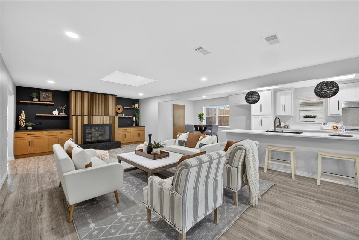 3330 Sharpview Lane Dallas TX 75228