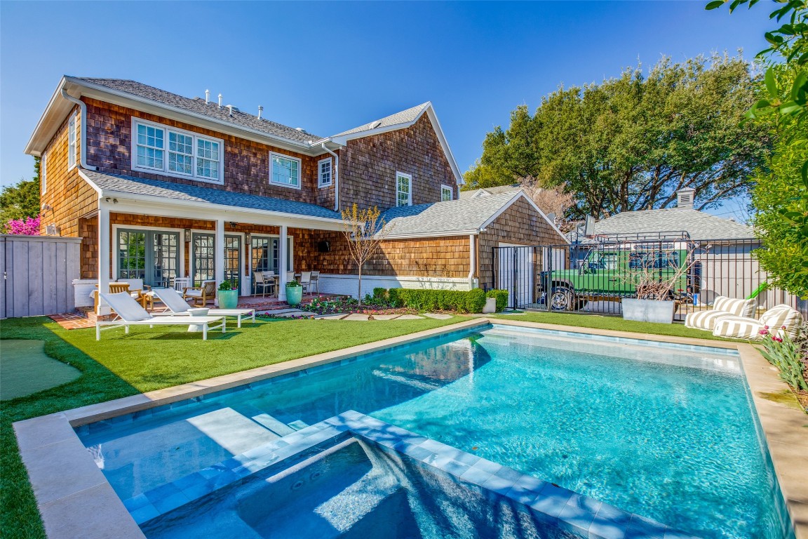3228 Villanova Street University Park TX 75225
