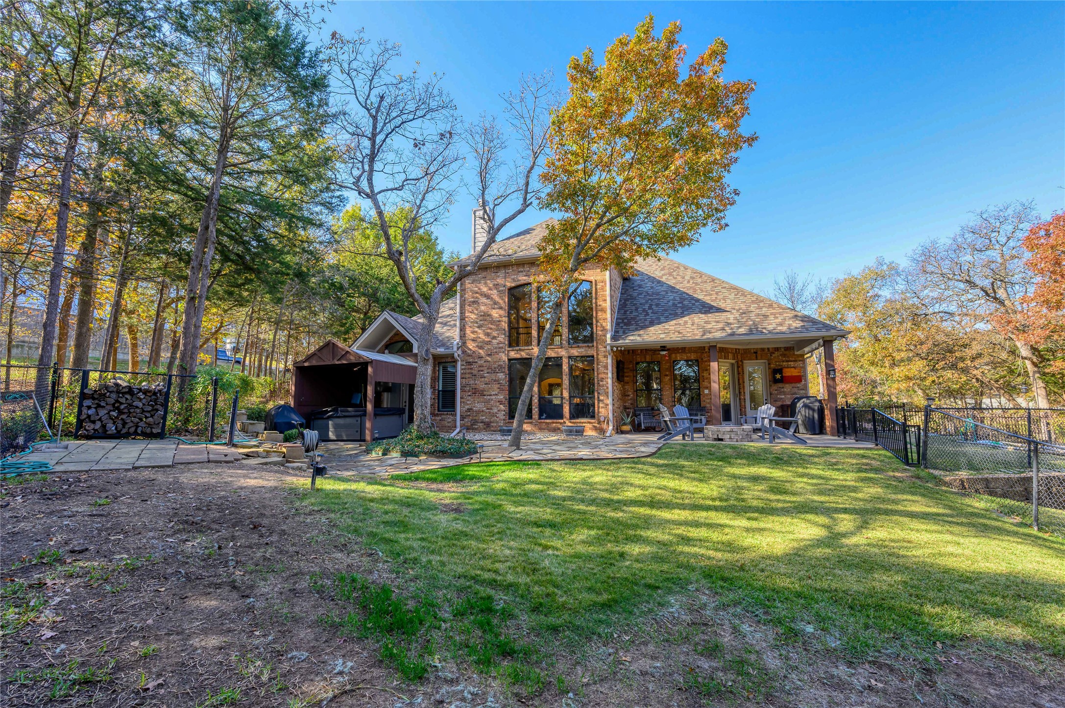 588 Lakepoint Loop Pottsboro TX 75076