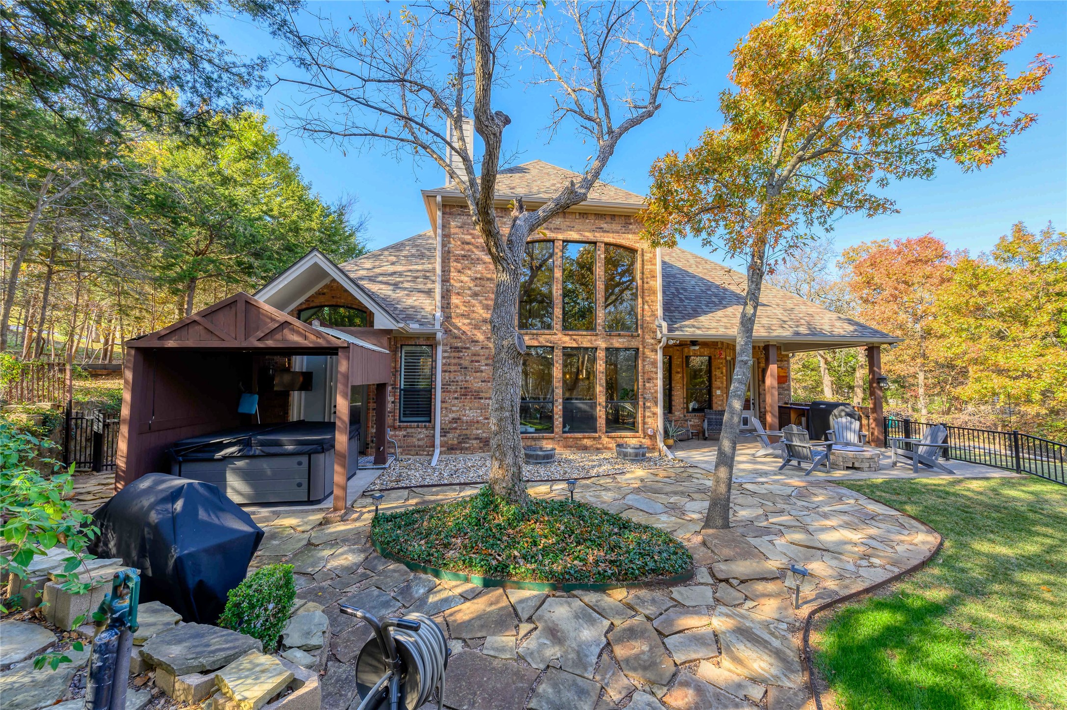 588 Lakepoint Loop Pottsboro TX 75076