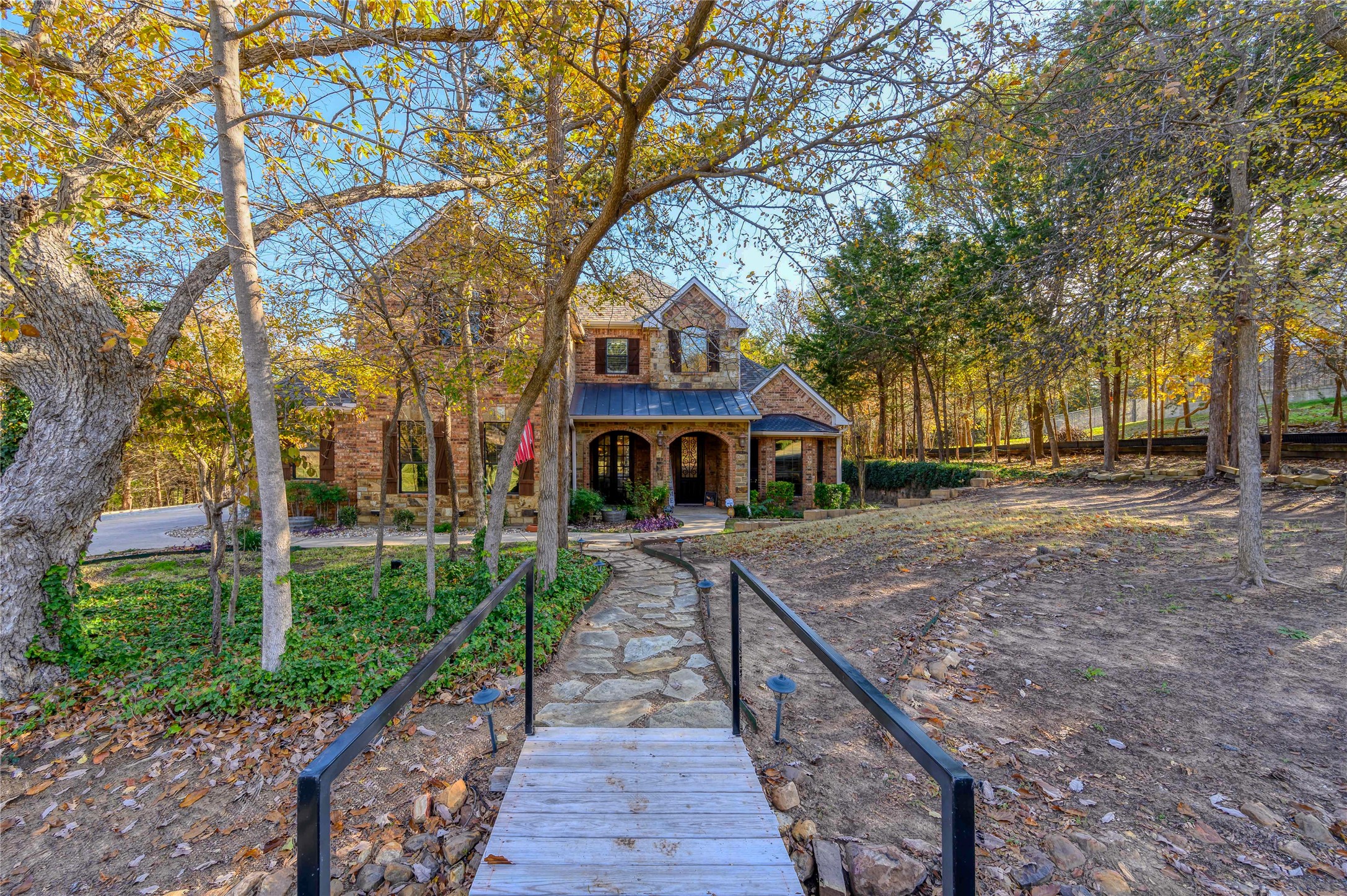 588 Lakepoint Loop Pottsboro TX 75076