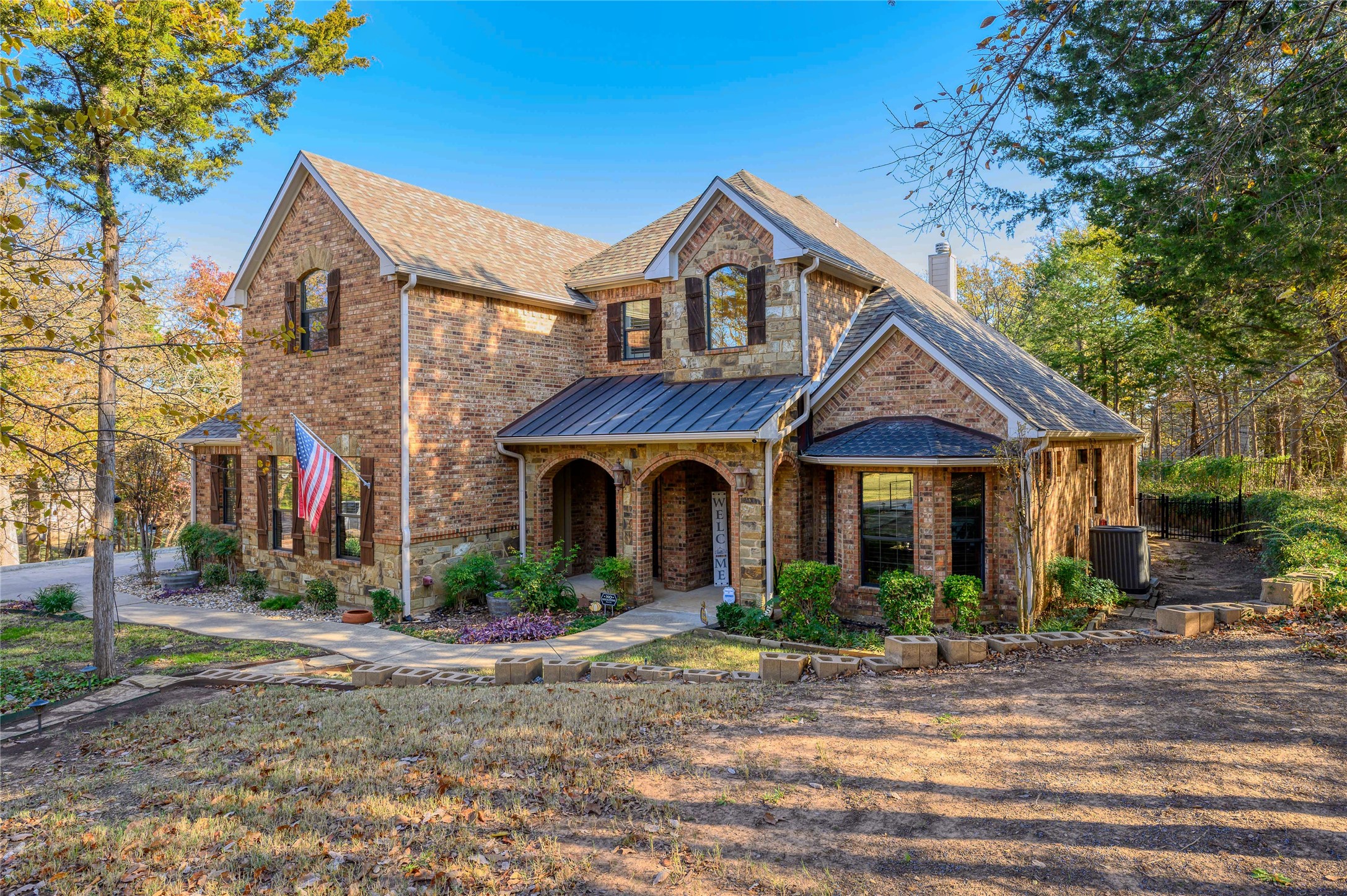 588 Lakepoint Loop Pottsboro TX 75076