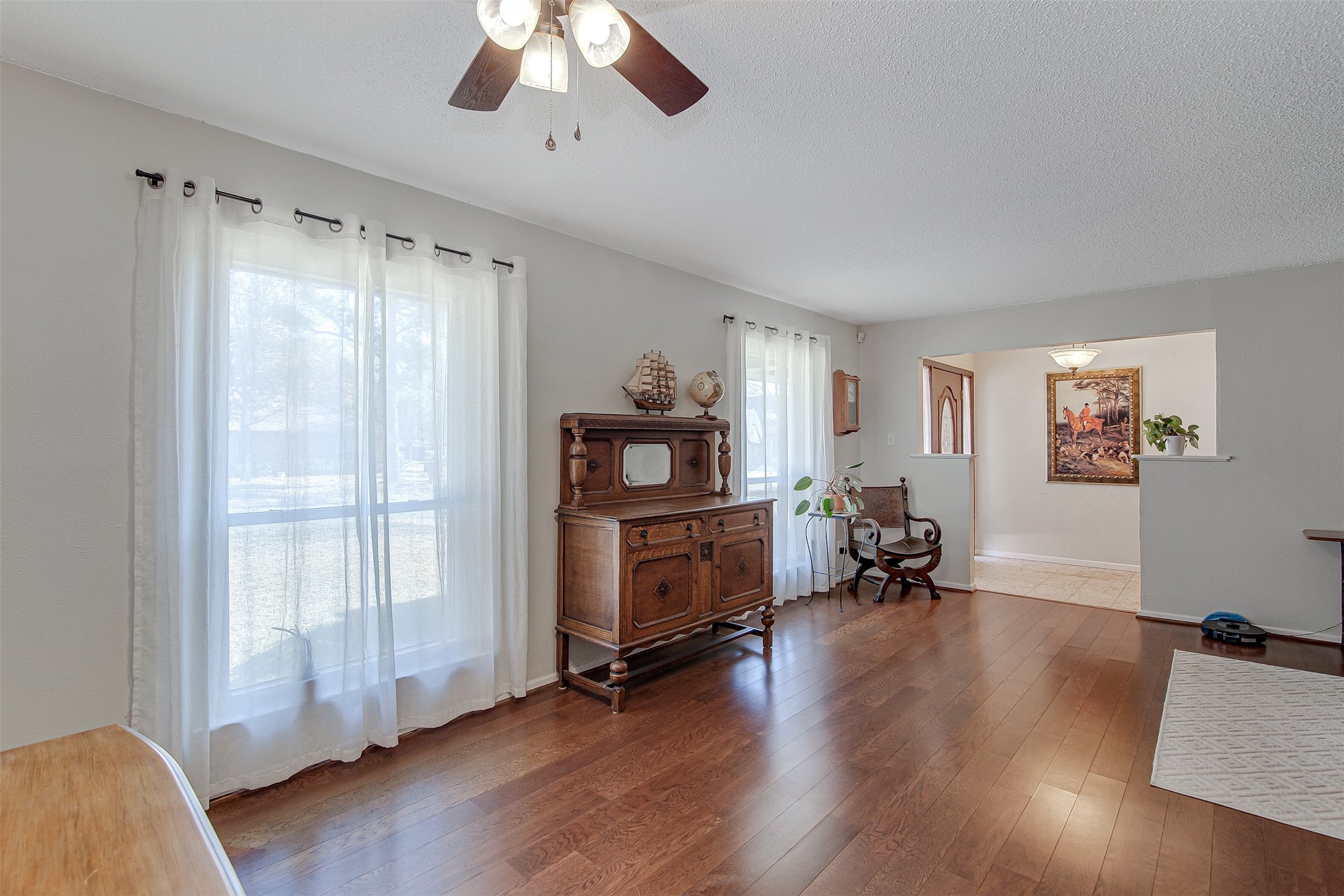 1910 New Castle Court Arlington TX 76013