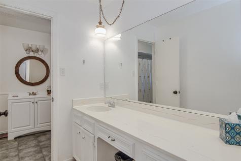 1910 New Castle Court Arlington TX 76013