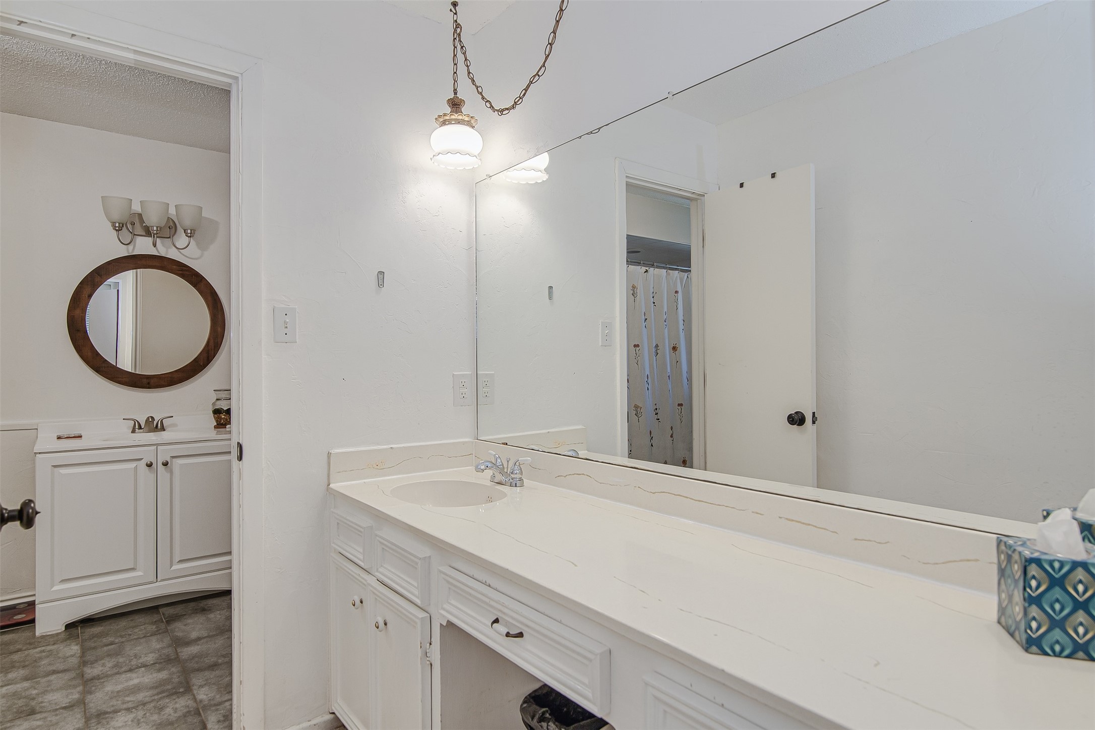 1910 New Castle Court Arlington TX 76013