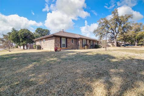 1910 New Castle Court Arlington TX 76013