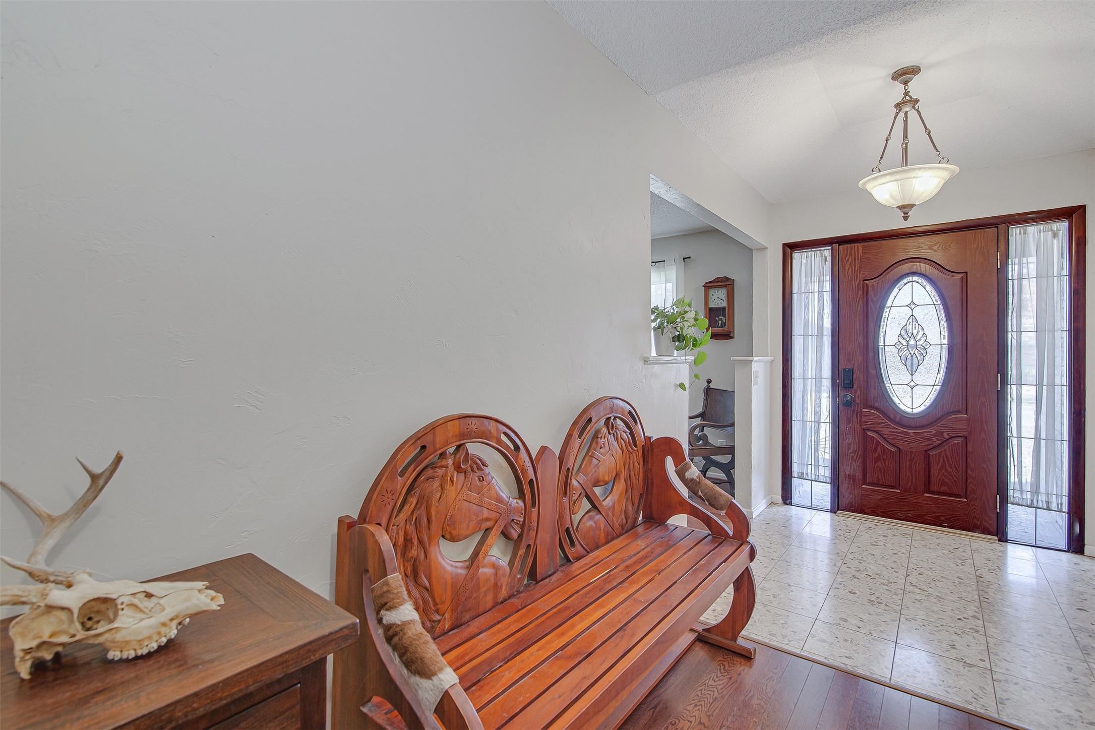 1910 New Castle Court Arlington TX 76013