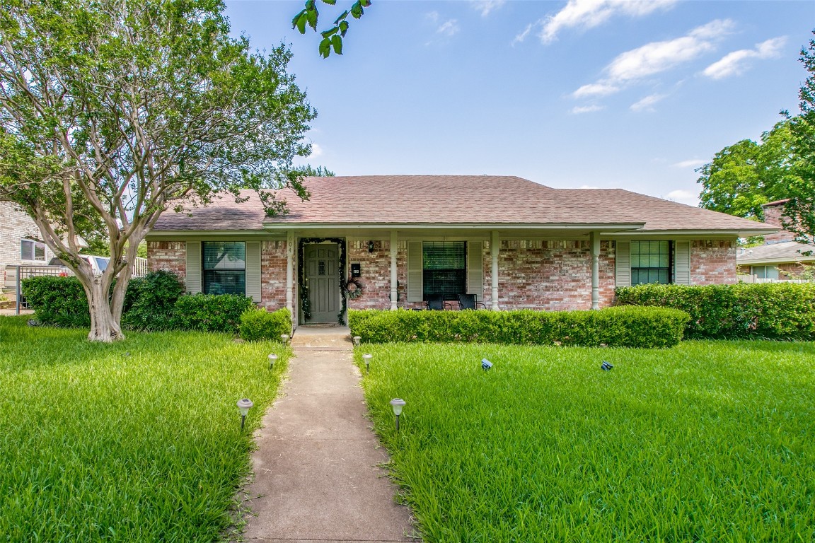 604 Misty Glen Drive Desoto TX 75115