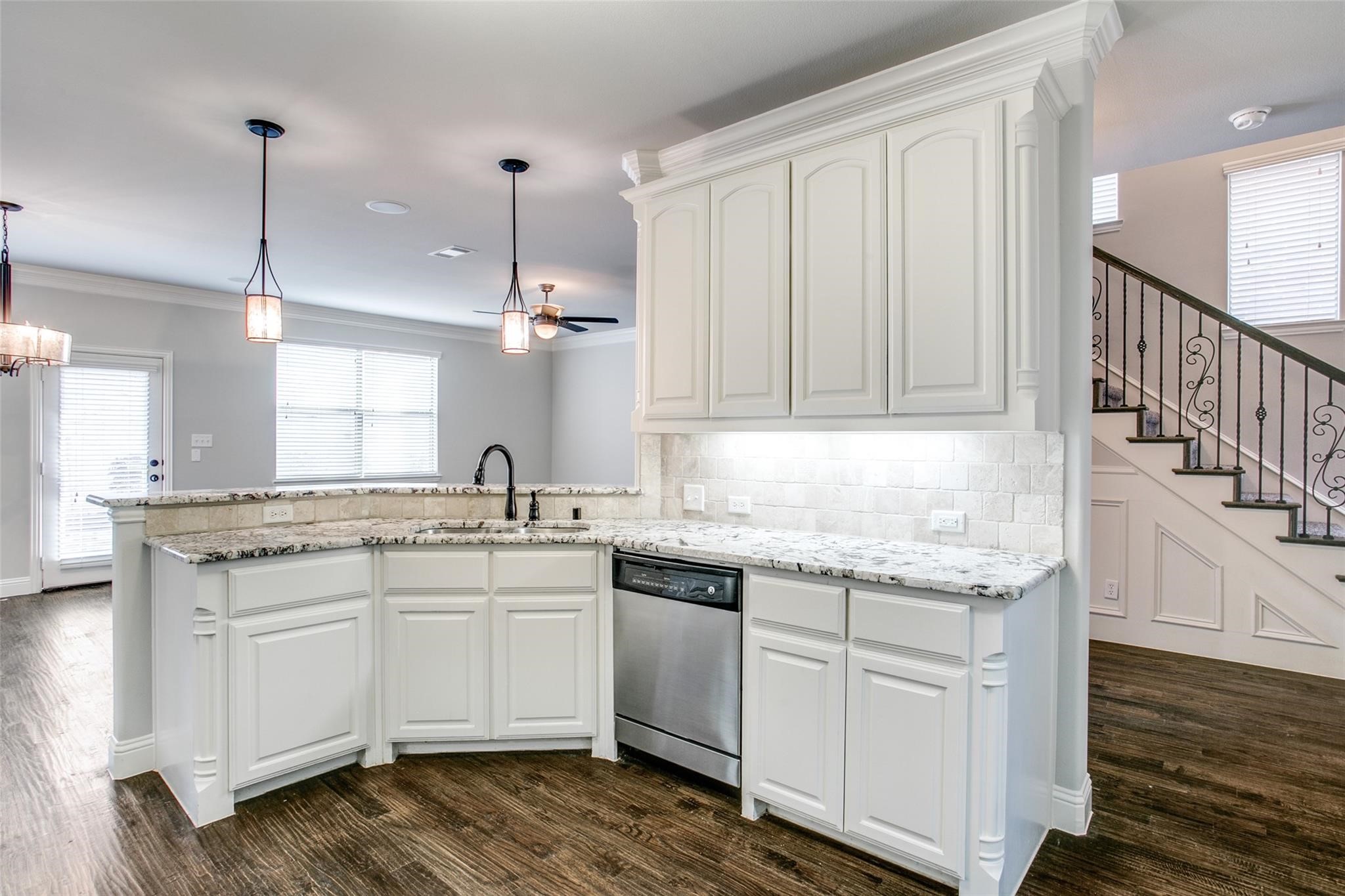 250 Churchill Loop Grapevine TX 76051