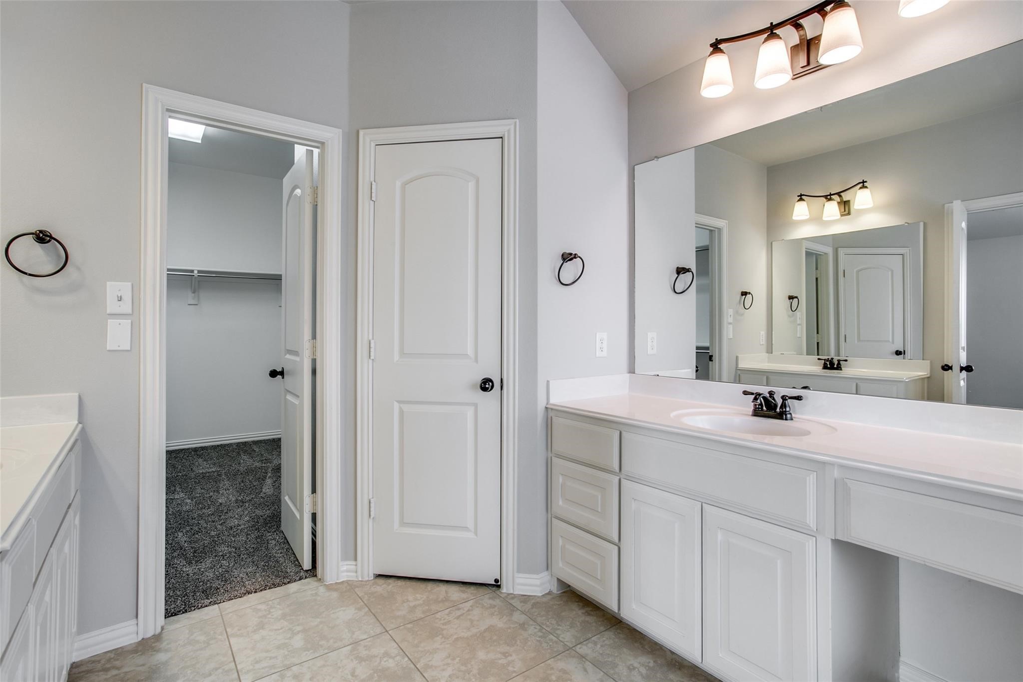 250 Churchill Loop Grapevine TX 76051