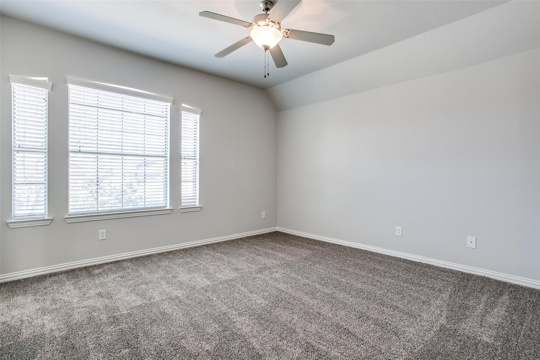 250 Churchill Loop Grapevine TX 76051