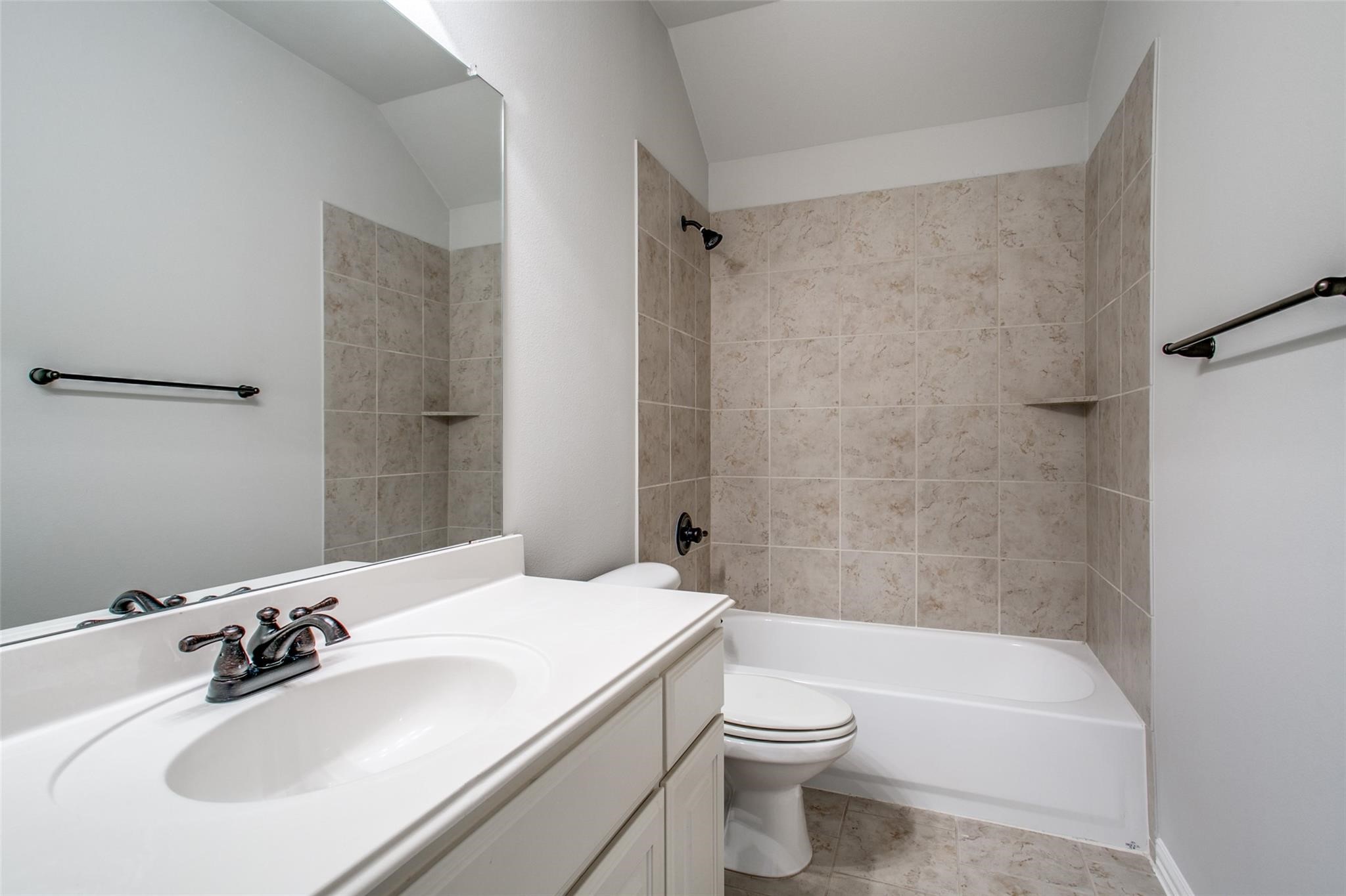 250 Churchill Loop Grapevine TX 76051